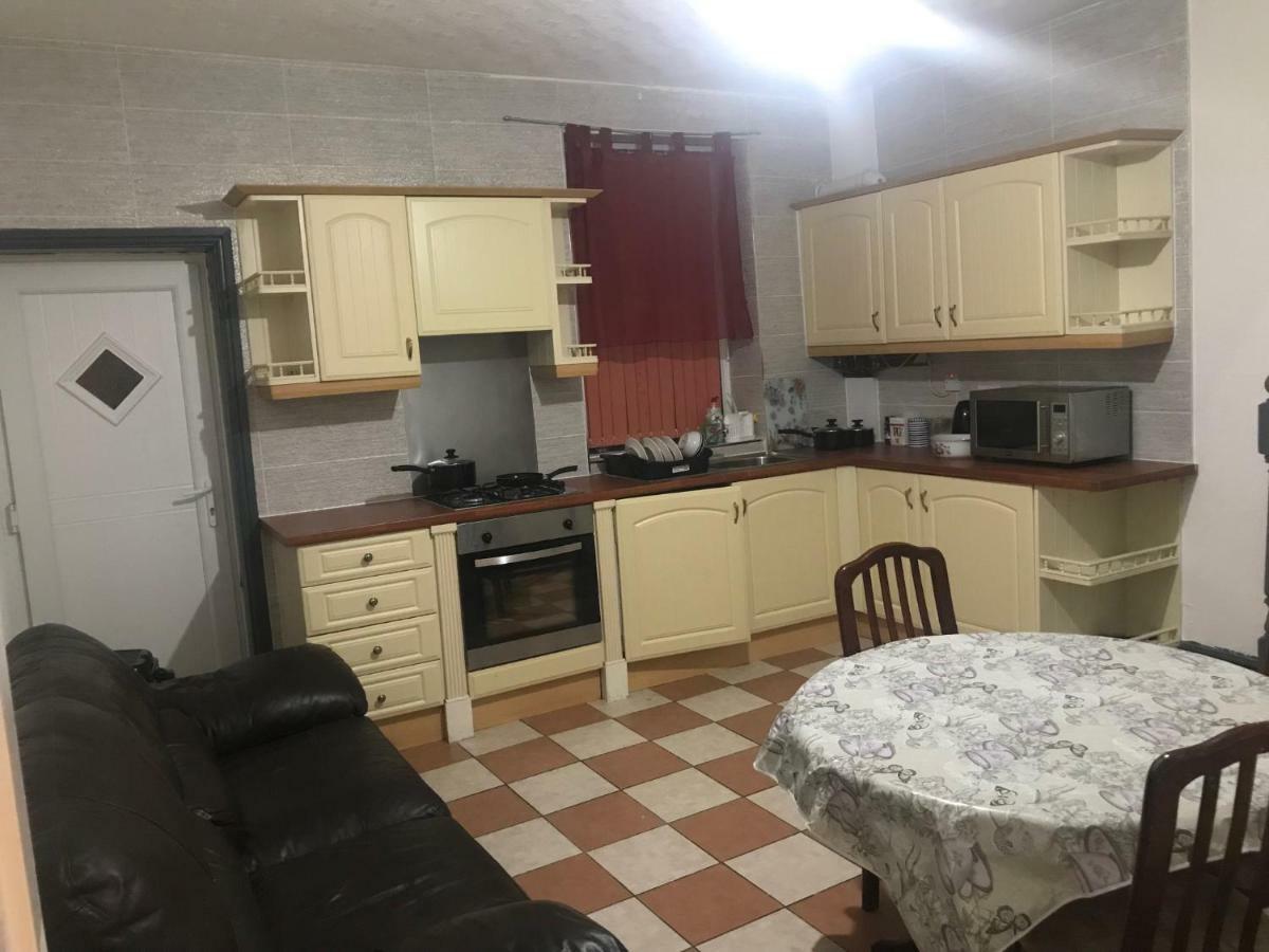 ברנלי Entire B&B מראה חיצוני תמונה